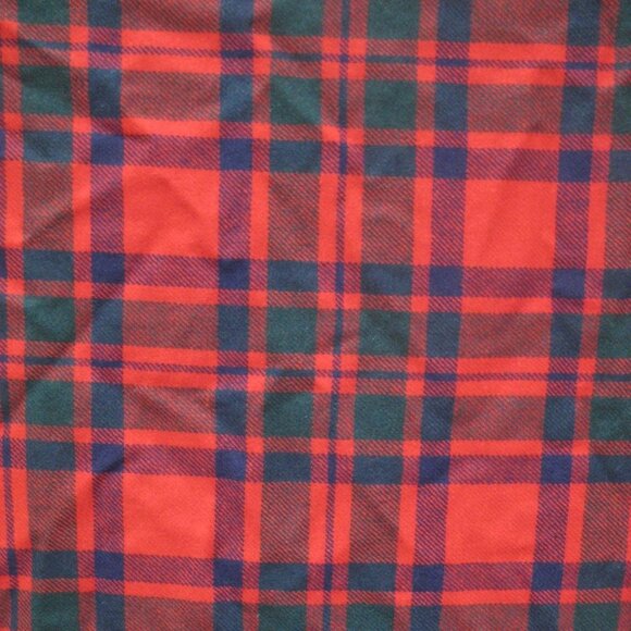Plaid Print Fabric Poly Blend Woven 50 x 55 inch READ - Picture 8 of 16